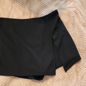 Elegant Black Skort 2xl
